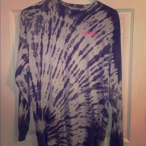 VS Pink- campus long sleeve tee